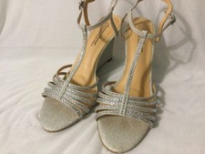 Sandal Silver Crystal Badgley Mischka Embellished Wedge 8 1/2 excellent cond.