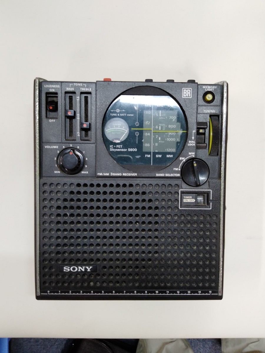 Sony ICF-5600 Sky Sensor vintage radio Receiver FM MW SW Sony ICF-5600 Sky Sensor vintage radio Receiver FM MW SW