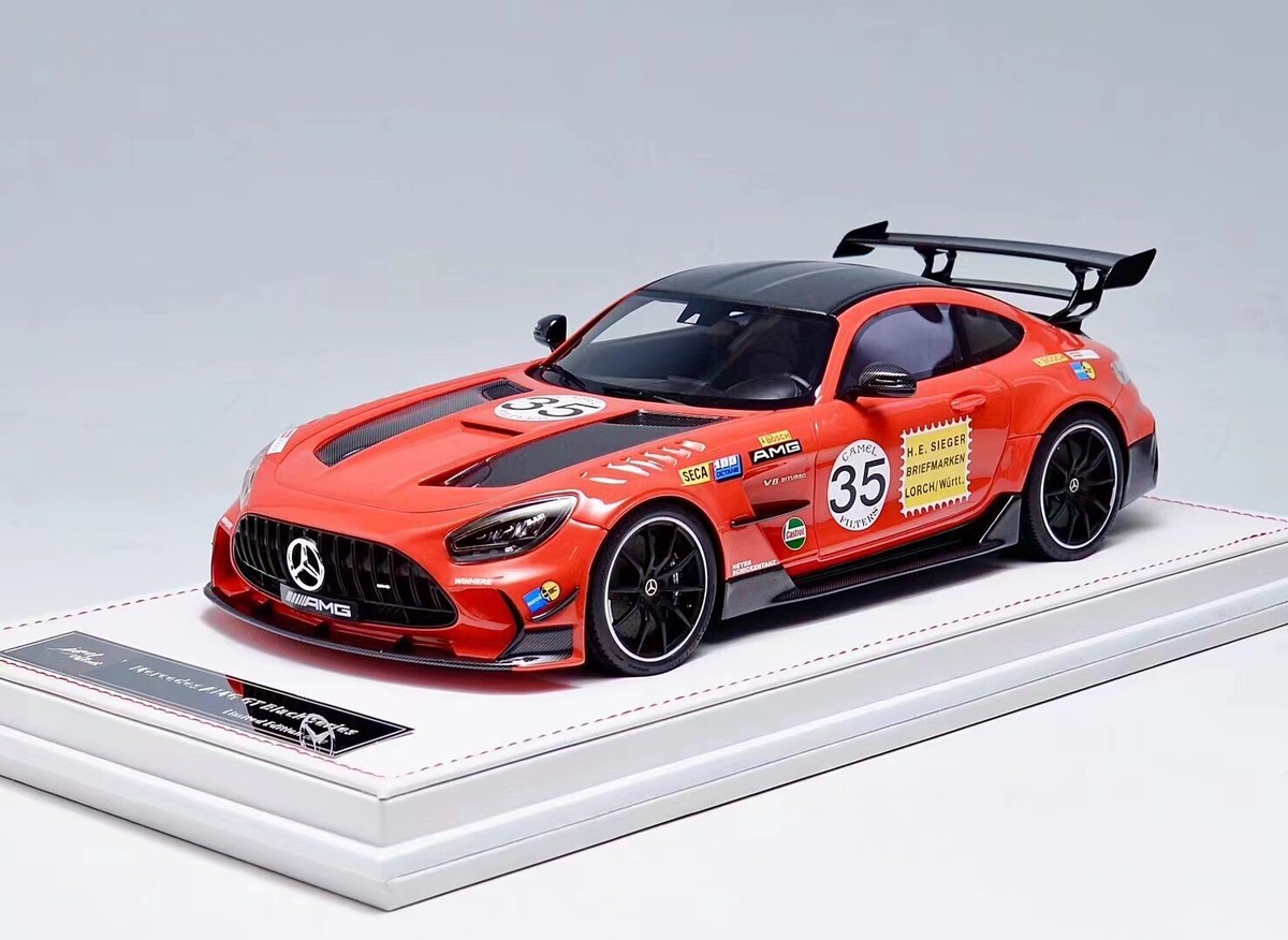 Miniature IVY Merit Mercedes AMG GT, édition Limitée Cochon Rouge, 1/18