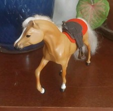 Vintage Marchon 1992 GRAND CHAMPION Palomino Horse Figure w/Saddle Blanket