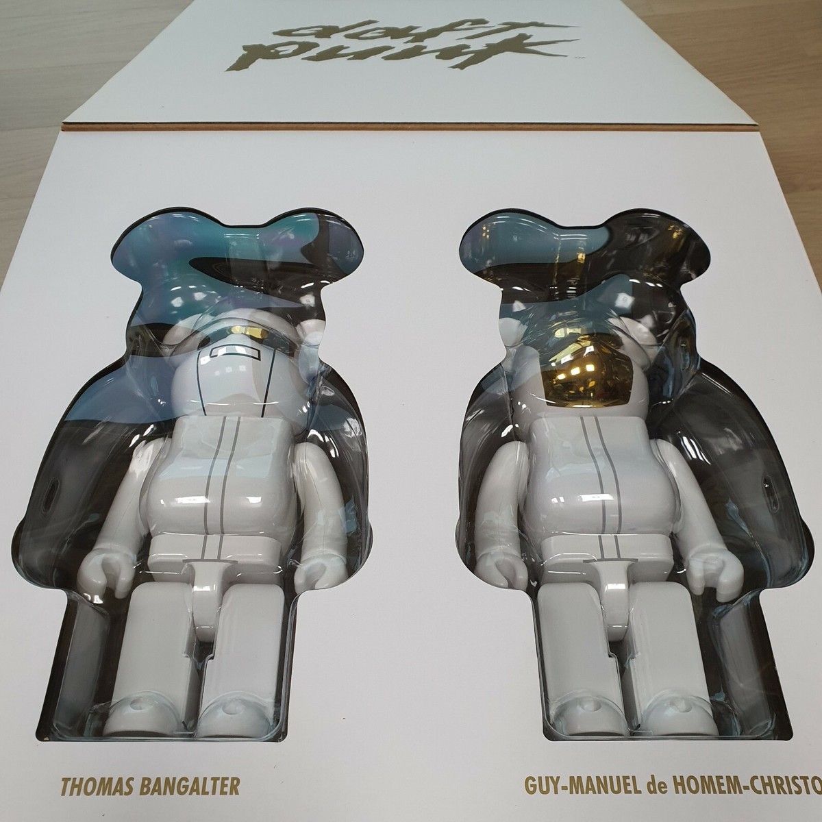 BEARBRICK Daft Punk White Suites Ver. 400% set MEDICOM TOY BE