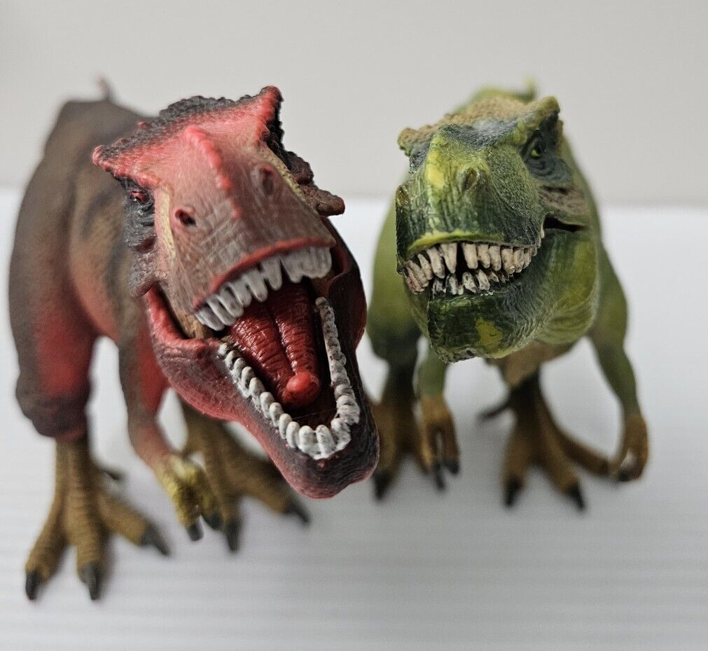 Lot De 2 Figurines Dinosaures Schleich - Tyrannosaure T-Rex Et Apasotaurus (occasion)