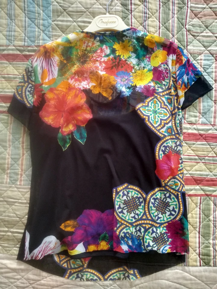 Blusa estampada transparente de manga corta de Mafecco, multicolor, talla 48 - Imagen 2 de 2
