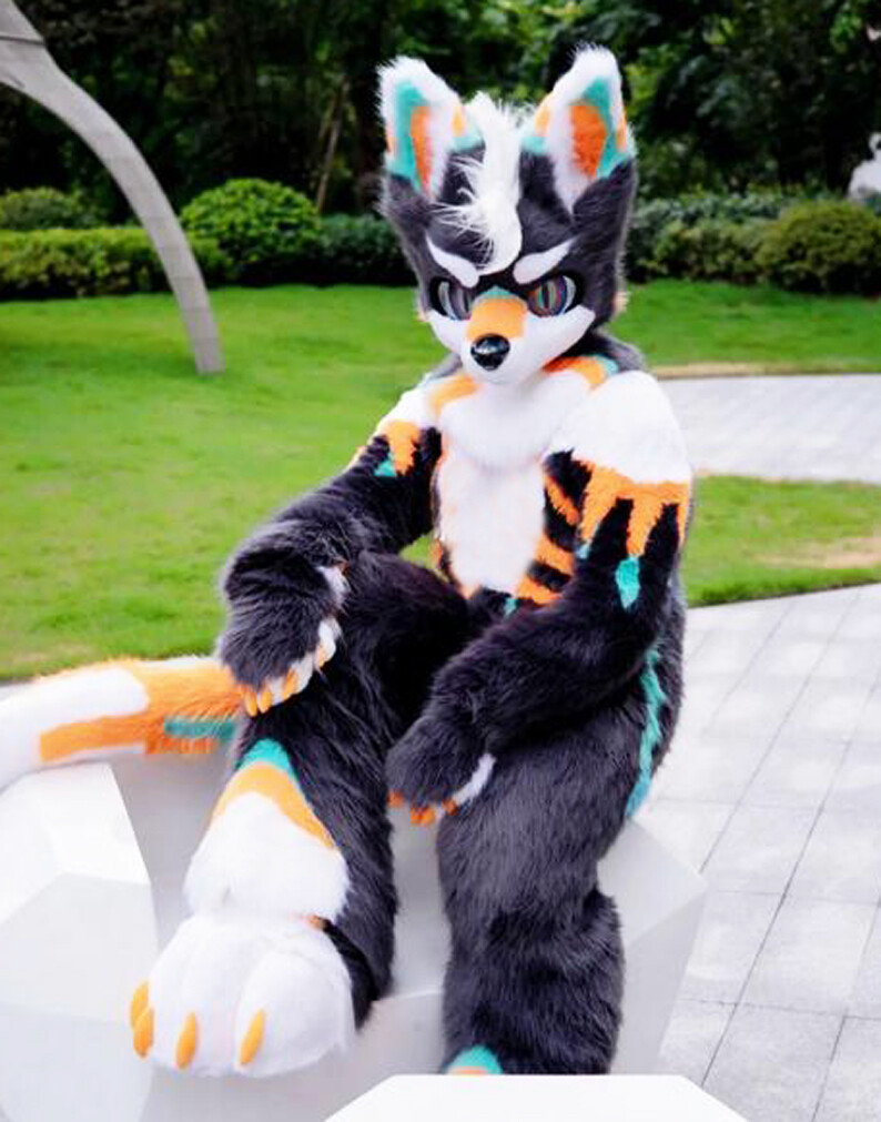 Long Fur Husky Dog Fox Mascot Costume Fursuit Halloween Suit