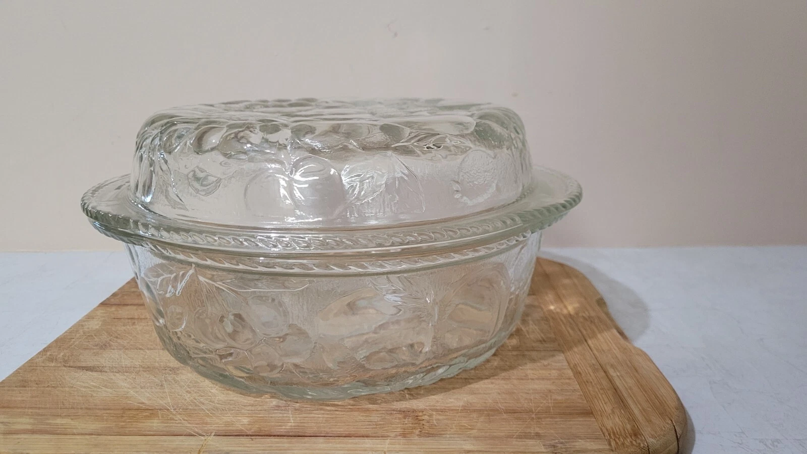 Vintage Libbey Clear Glass Orchard Fruit Embossed Casserole Dish/Pie Plate 2in1!
