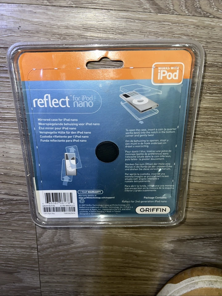 Griffin Reflect Mirrored Case For iPod nano 2nd Generation Chrome 6178-NREFLCT - Image 2 of 2