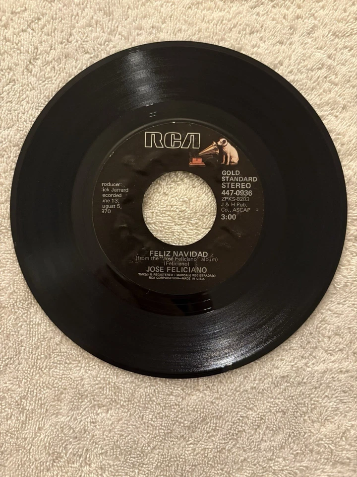 Jose Feliciano Feliz Navidad & Little Drummer Boy 45rpm Record - Image 2 of 3