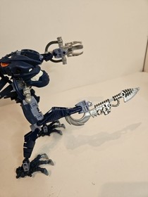 LEGO Bionicle Piraka Vezok (8902) Complete With Canister & Manual *Missing Balls