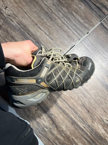 Salewa Wildfire Hiking Shoes Men 8.5 Black Sulphur Approach Trail Outdoor