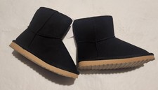 NWT Old Navy Black Cozy Boots 8 Toddler Girl
