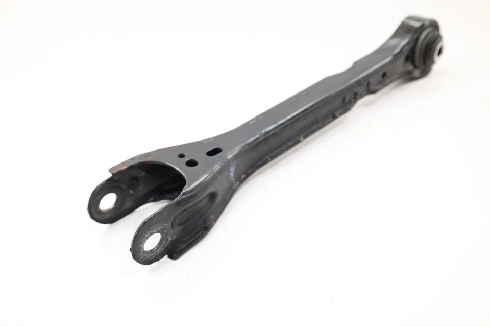 2016 - 2024 CHEVROLET CAMARO REAR SUSPENSION RIGHT SIDE UPPER CONTROL ARM OEM - Image 2 of 4