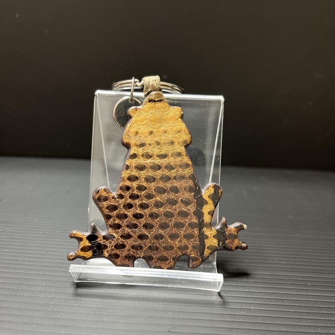 BOTTEGA VENETA Frog Keyring Python bag charm good… - image 10