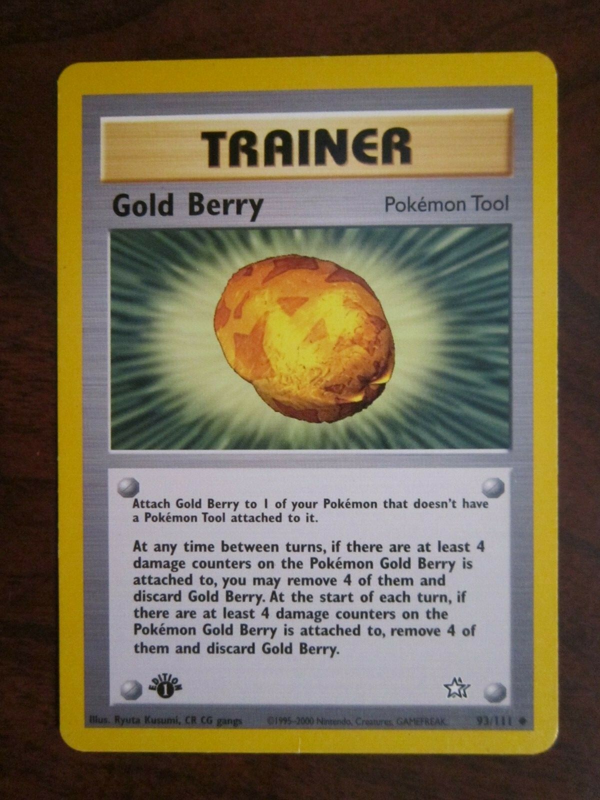 GOLD BERRY TRAINER 1ST EDITION POKEMON CARD 93/111 NEO GENESIS NON HOLO NP NM-