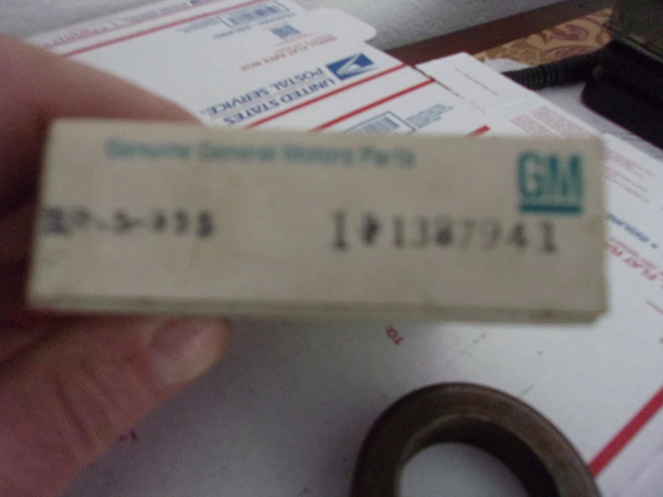 Buick Sport Wagon GS 1966 1968 cojinete de eje retenedor NOS GM 393808 1387941 Foto 3 de 3