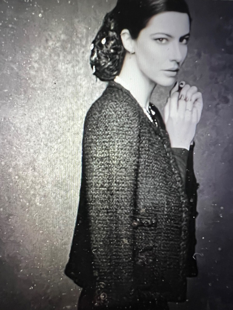 CHANEL 11C ICONIC TWEED LITTLE BLACK JACKET BRAIDED TRIM CC