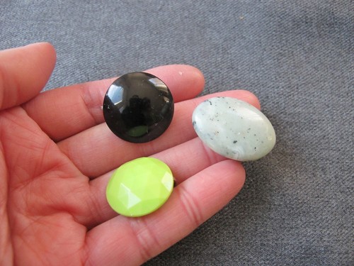 Vintage green black & marbled gray plastic earrings lot - 第 6/12 張圖片