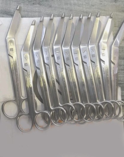 12x Aesculap BC862R BANDAGE SHEARS LISTER 180MM Scissors