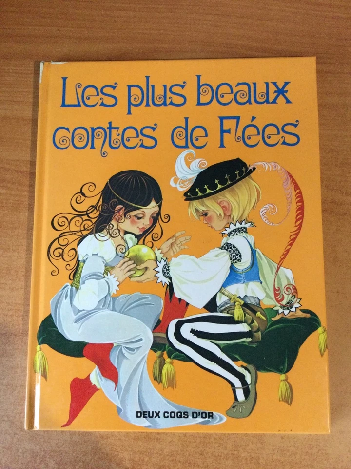 LES PLUS BEAUX CONTES DE FEES : le petit chaperon rouge, le petit Pouce - Photo 1/1