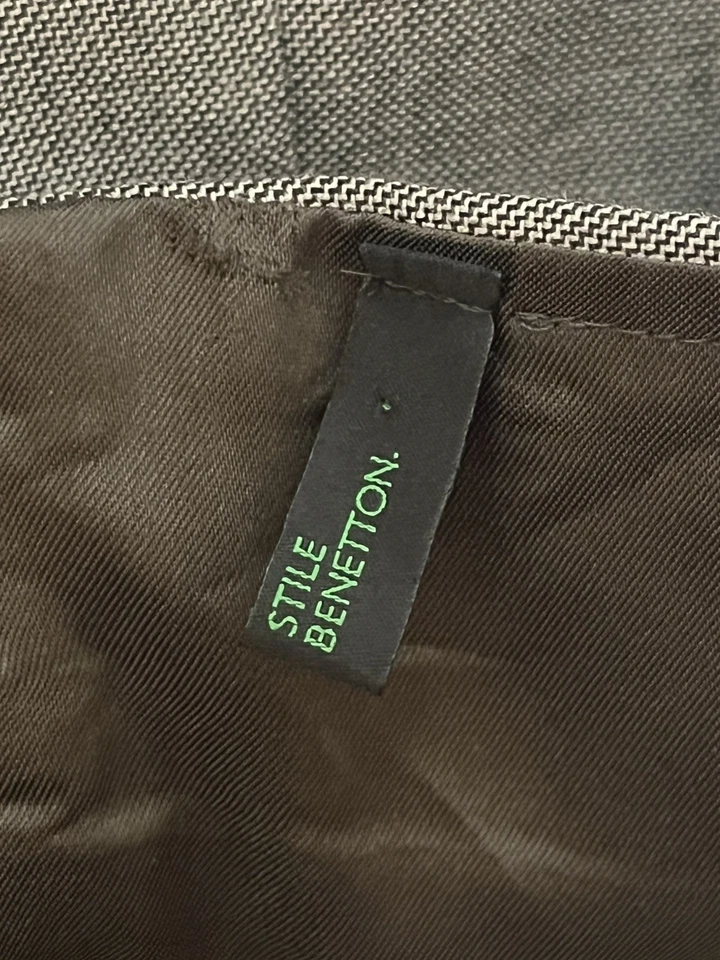 United Colors of Benetton Women Grey Knee Length Lined Skirt UK 12  - Image 3 of 3