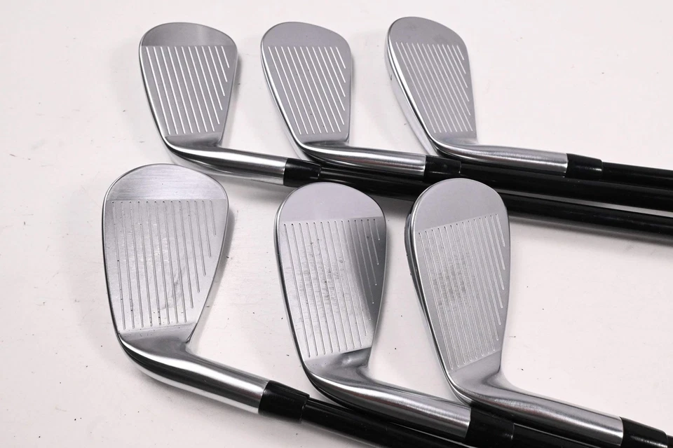 Titleist T200 2023 Irons / 5-PW / Stiff Flex Tensei AV Red AM(2) Shafts - Image 3 of 4