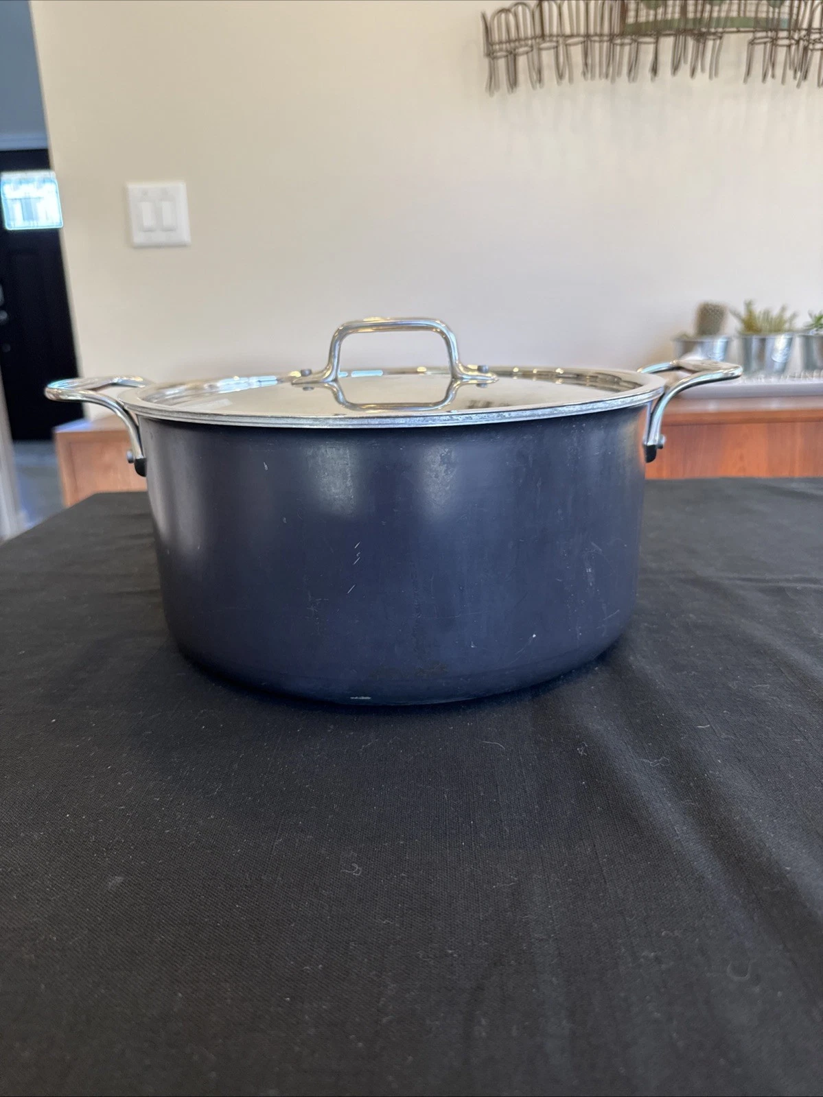All-Clad LTD2 LARGE Pot 8 Qt Stainless Steel Anodized Aluminum Induction W/ Lid