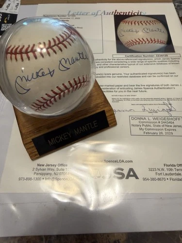 Mickey Mantle New York Yankees Autographed Baseball JSA Authenticated Original