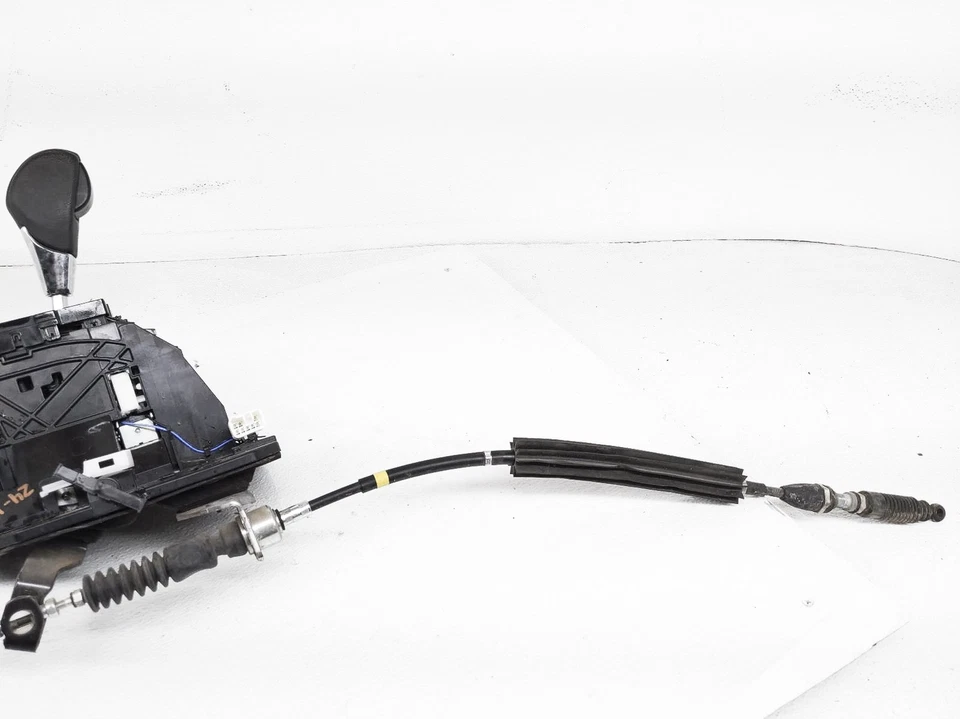 2019-2023 Subaru Ascent Automatic Trans Gear Shifter Selector 35111Xc00b - Image 2 of 4