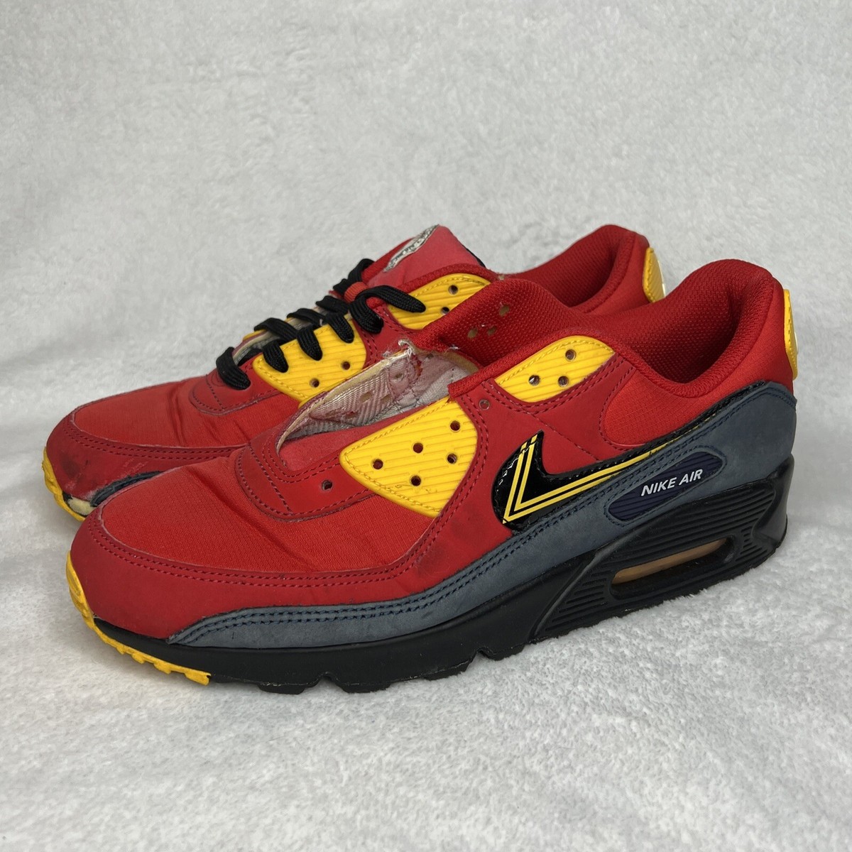 Size 10 Nike Air Max 90 London City Pack