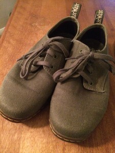 dr martens callum canvas