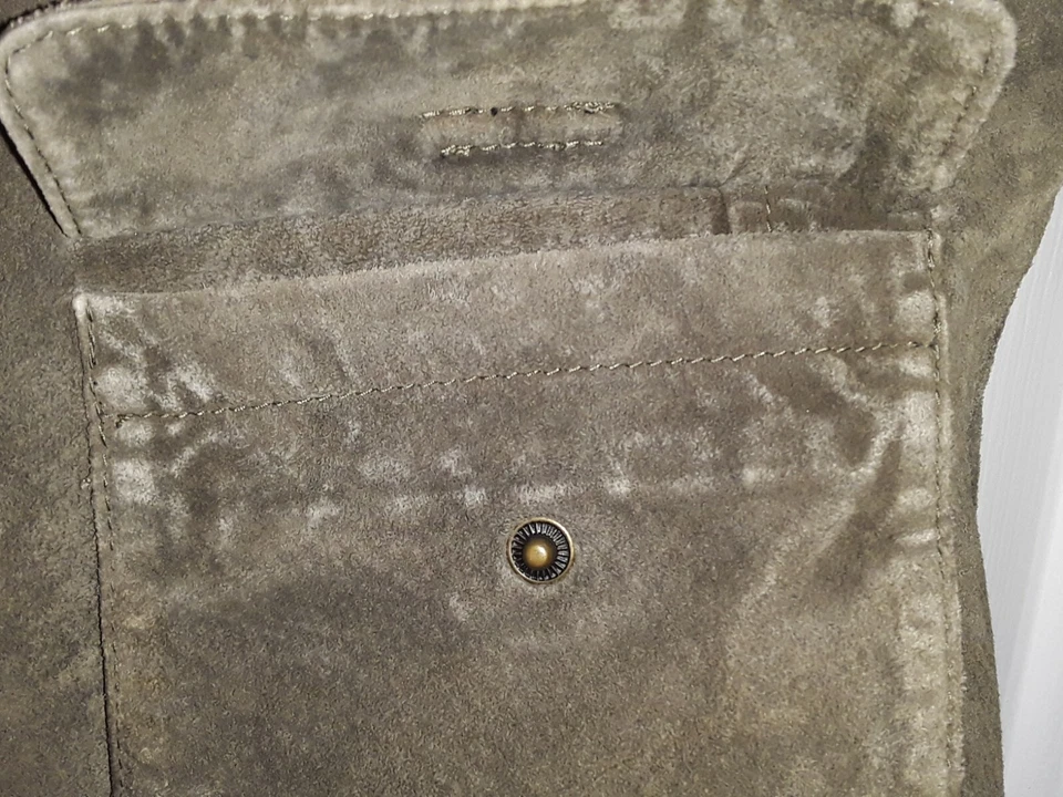 Chaqueta de Gamuza Alfani Talla S Cuero Auténtico con Cremallera 4 Bolsillos En muy buena condición Foto 2 de 4