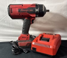 Snap-On Tools CT9075 18V MonsterLithium 1/2'' Drive Brushless Impact Wrench Kit