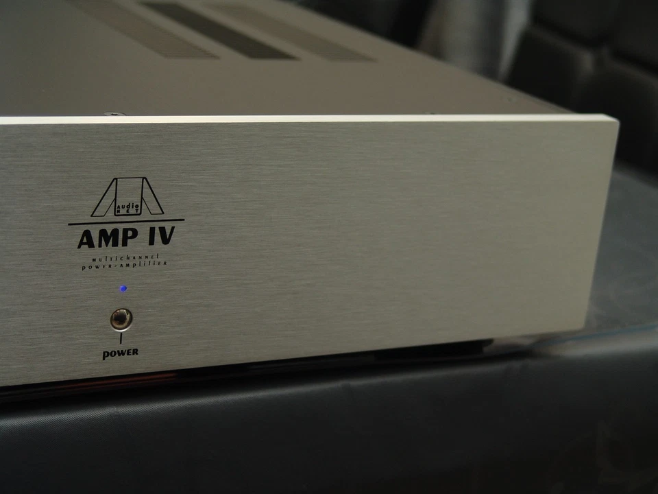 Audionet AMP IV 4 Kanal / Biamping / POWER AMPLIFIER / Endstufe / kleiner Fehler - Bild 3 von 4