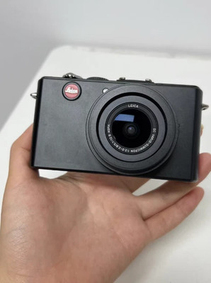 Good Condition Leica D-LUX 4 Digital Camera W/SD Card Charger Battery Tested