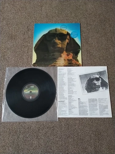 Kiss Hot In The Shade LP 1989 Vertigo 838 913-1 S1/S2 European Press Vinyl is EX