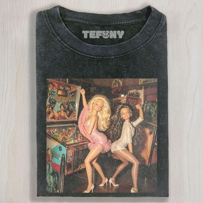 DOLL FACE MEME V1 UNISEX TEE