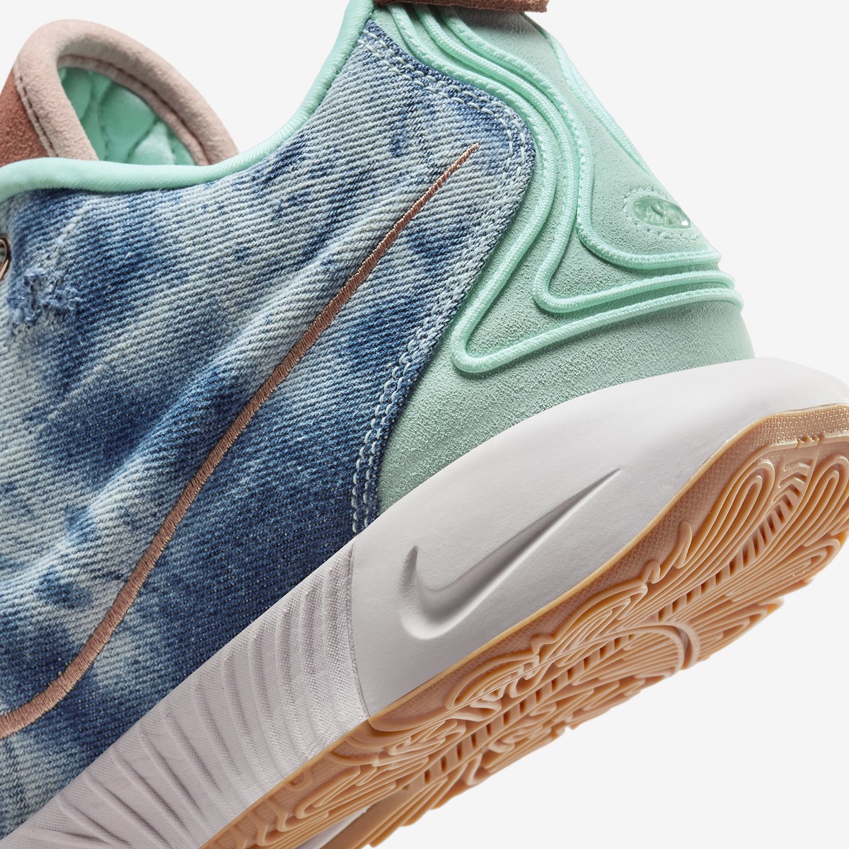 Nike LeBron James XXI 21 Aragonite Jade Ice Terra Blush HF5467-300