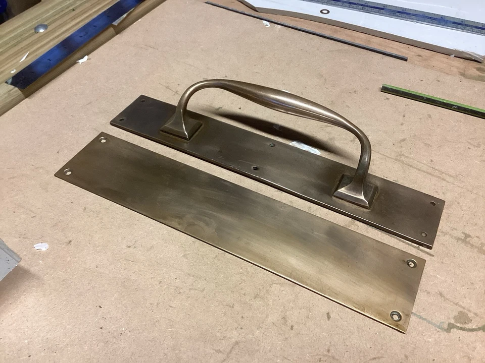 RECLAIMED SOLID BRASS DOOR PULL AND PUSH PLATE SHOP/PUB - Image 2 of 4