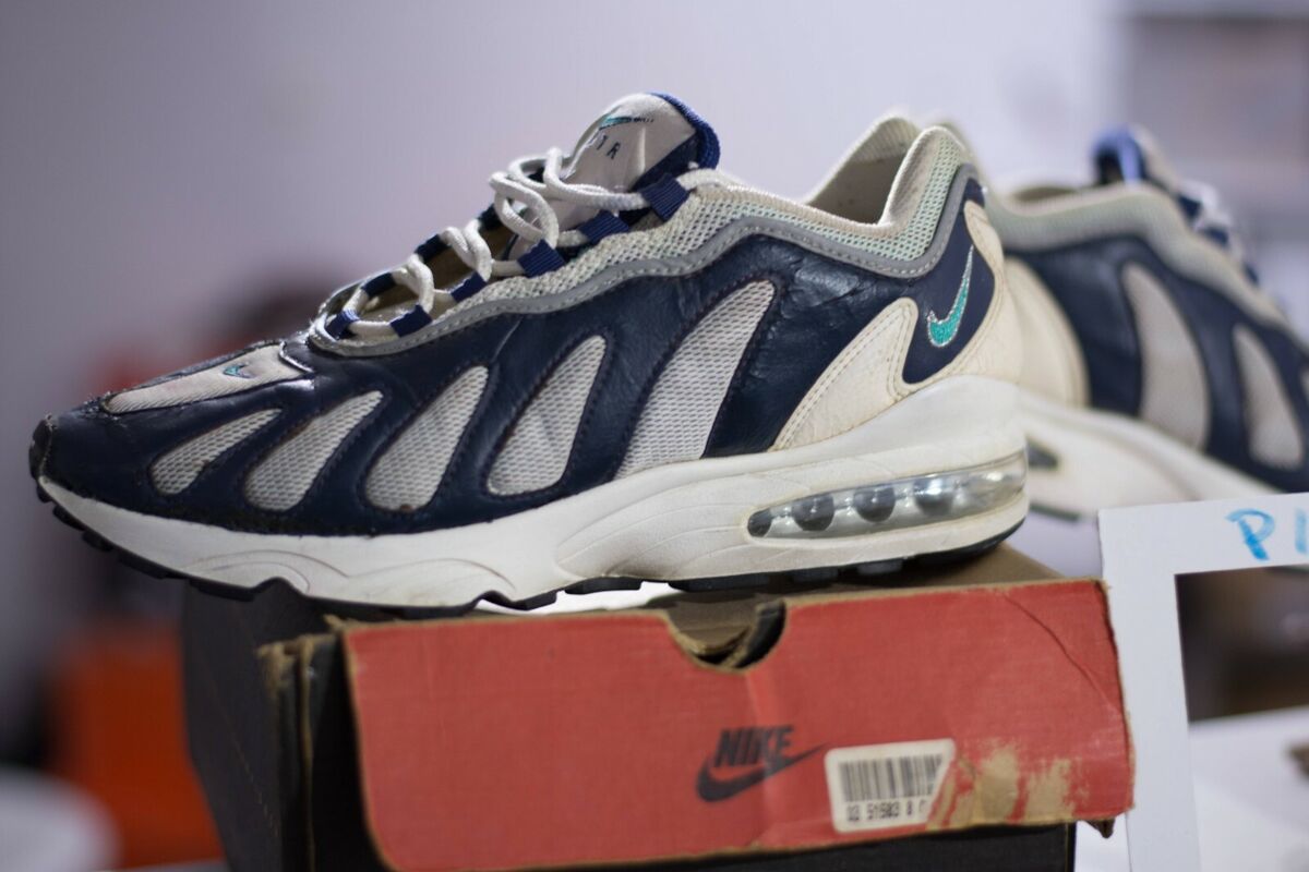 Nike WMNS Air Max 96 OG x 93 sole swap us11 wmns us10 men Nike WMNS Air Max 96 OG x 93 sole swap us11 wmns us10 men