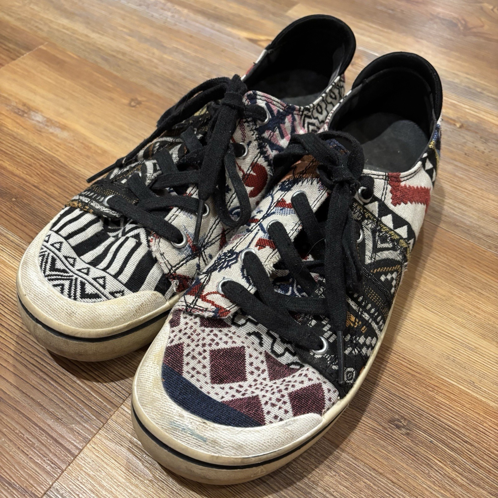 Sneakers Keen Elsa IV 1023158 modello azteco scarpe basse da donna taglia 11 US