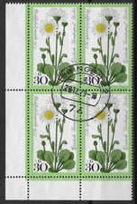 Berlin 1977 o Mi 556 Wohlfahrt 30Pf im Eckrandviererblock Ecke unten links 05577