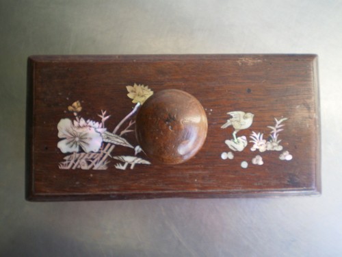 TAMPON BUREAU ANCIEN ASIE BOIS EXOTIQUE MARQUETERIE NACRE VIETNAM DECO ECRITURE - Picture 3 of 6