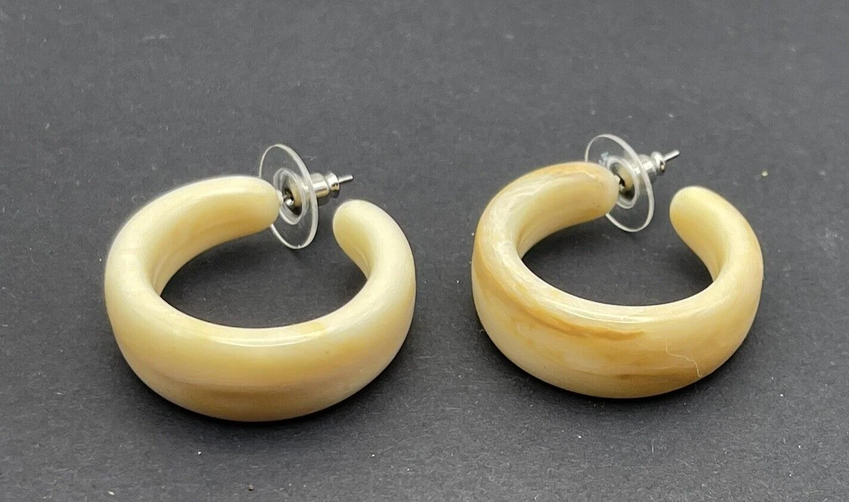 Update 162+ white plastic earrings latest seven.edu.vn