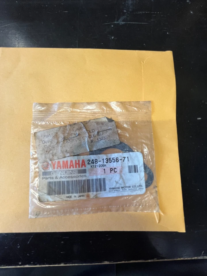 Junta colector carburador de admisión Yamaha AT1 CT1 HT1 AT3 DT125 RS100 YZ80 69-80 Foto 2 de 2