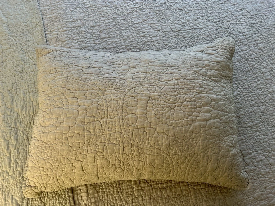 Edredón Pottery Barn Belga Lino Punto Floral Talla King Foto 2 de 4