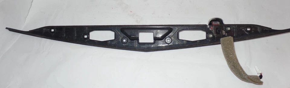 Acura MDX 2007-2009 tapa maletero embellecedor con cámara OEM - plateado Foto 2 de 4
