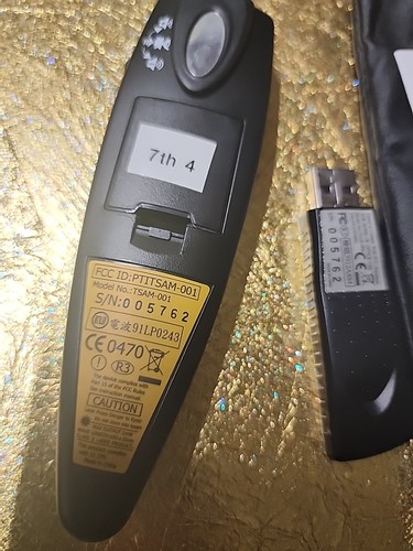 Keyspan TSAM-001 Universal Wireless Remote Control Mouse Laser Pointer Silver - Afbeelding 2 van 2