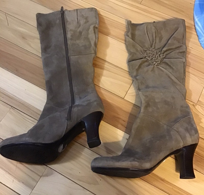 Naturalizer Ladies Size 7 M Brown Suede High Heel Dressy Comfort Boots Tall Euc