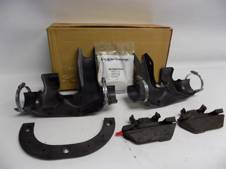 Nuevo kit de cubierta protectora de tanque de combustible Mercury Grand Marquis 1998-2002 OEM 1998-2002 Foto 2 de 3
