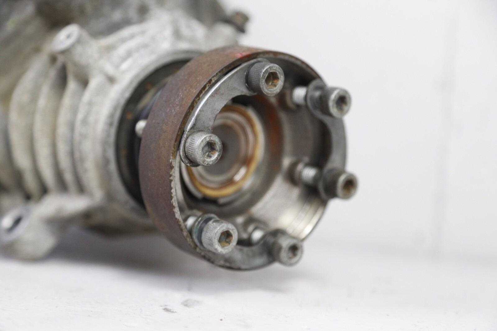 2014-2016 MASERATI GHIBLI AWD FRONT DIFFERENTIAL OEM 06700077220