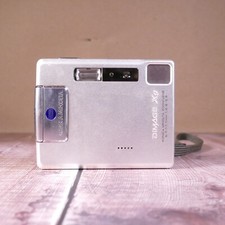 Vintage Konica Minolta Compact Digital Camera Dimage Xg - SILVER